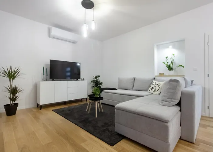 Trogirski San 아파트 *