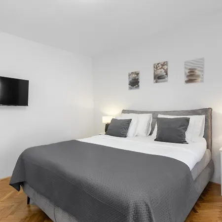 Trogirski San Daire *